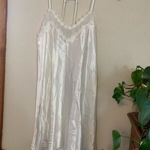 Flora Satin feel Lace-Trim Slip Dress - White